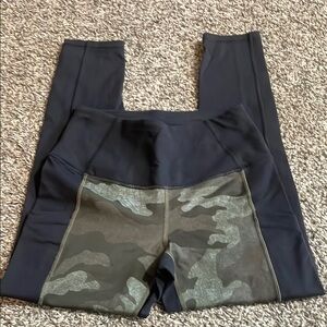 The North Face Black and Green Camo Leggings
